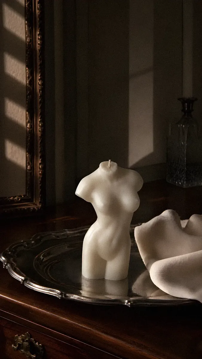 Vish sculptural candle in situ