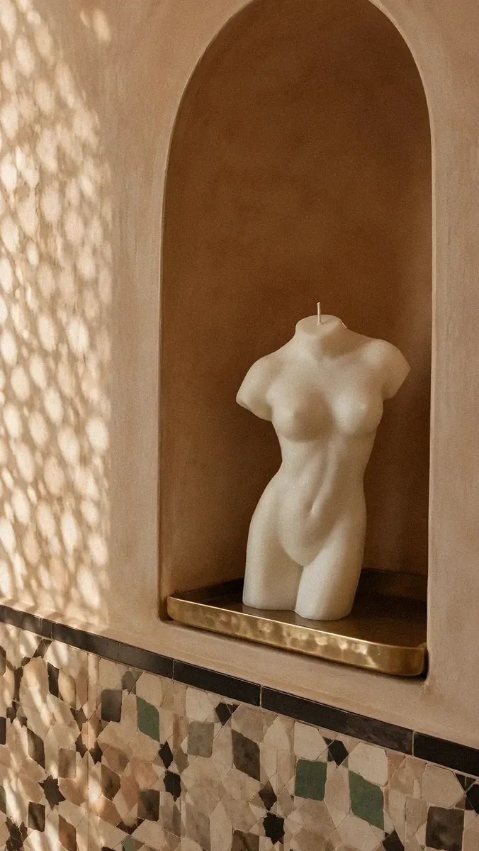 Vish sculptural candle in situ