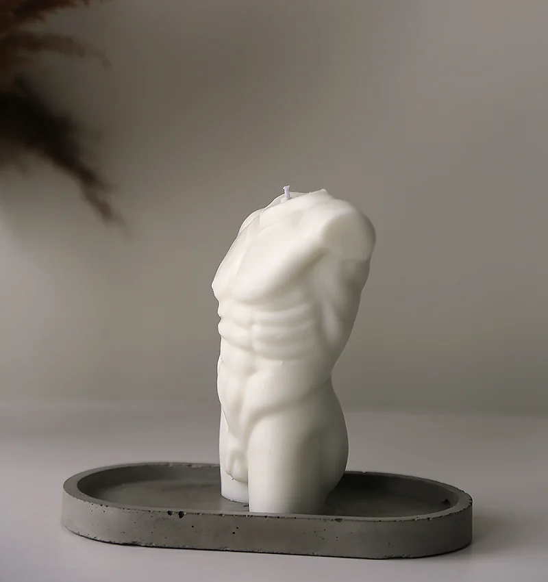 Vash sculptural candle